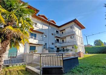 ULTIMO PIANO IN CENTRO