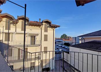 ULTIMO PIANO 3 LOCALI CON BOX