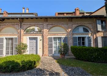 Appartamento In Vendita a Cassinetta di Lugagnano