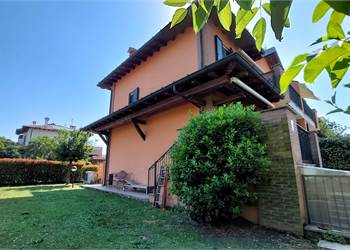 VILLA  - Porzione di Bifamigliare