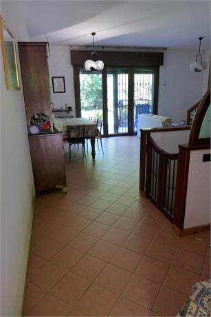 Photo 34