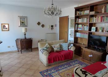TRILOCALE ARREDATO